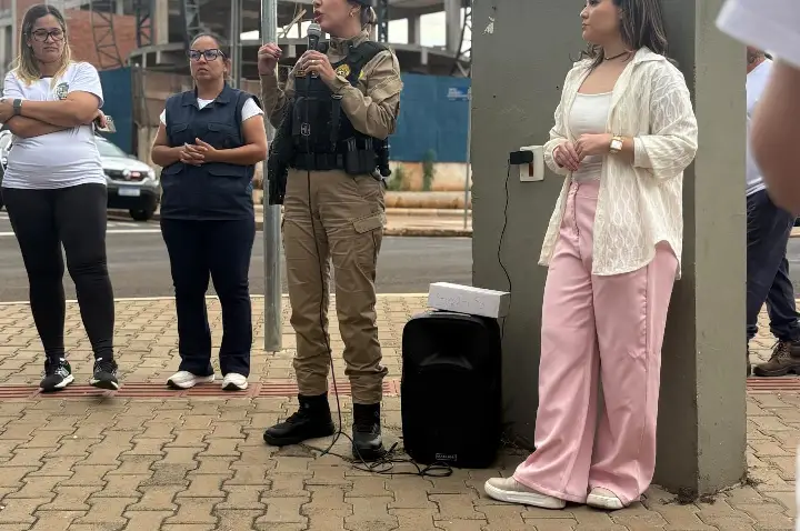 Caminhada do Meio-Dia alerta para enfrentamento a criminalidade contra as mulheres