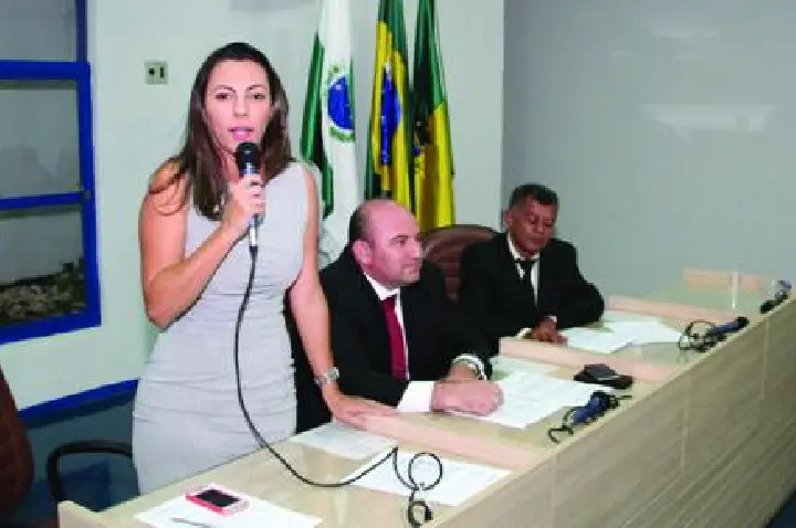 Coerência em Xeque: Contradições Entre o Passado Legislativo e o Presente Executivo da Vice-Prefeita