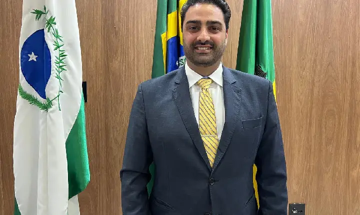 Comunidade de Ibiporã reage com cobranças a visita política de presidente da Câmara em escola