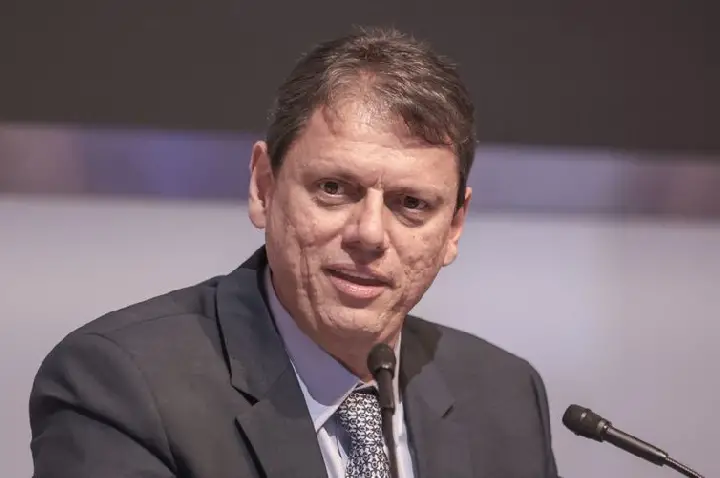  Consórcio Acquavias vence leilão de balsas em São Paulo