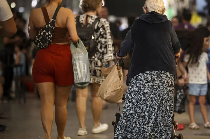 Corte amplo de gastos públicos afetaria área social, dizem economistas