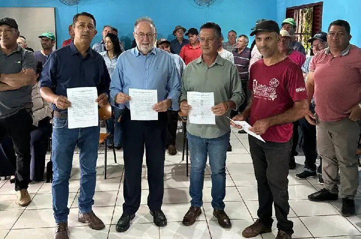 Deputado Tercilio Turini apoia comunidade rural e vai batalhar por abertura de travessia na PR 445