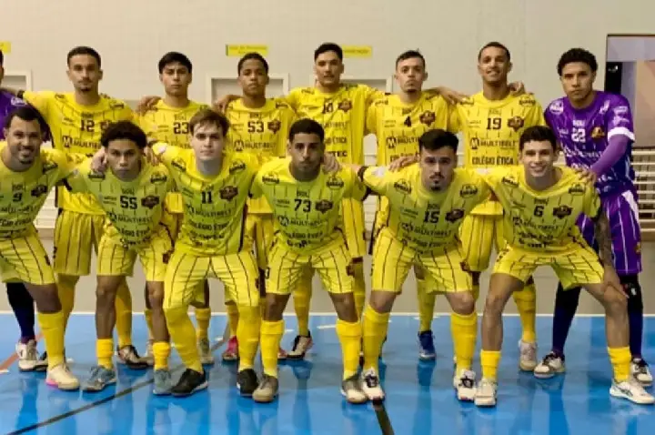 Javali Valente: Ibiporã suporta pressão do Apucarana e carimba vaga histórica nas quartas de final