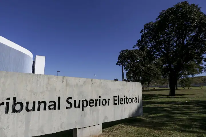 Kassio reúne campanhas de Lula e Flávio e alerta para alta de ações