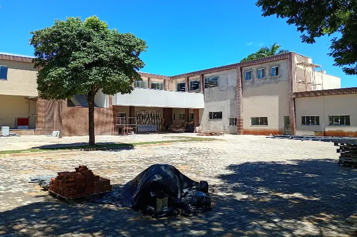 NOTA DE FISCALIZAÇÃO: Atrasos Intermináveis e Aditivos Excessivos