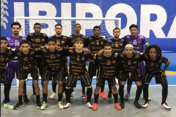 O Ibiporã Multibelt Futsal lutou até os segundos finais, mas o Umuarama impôs sua força tática no 
