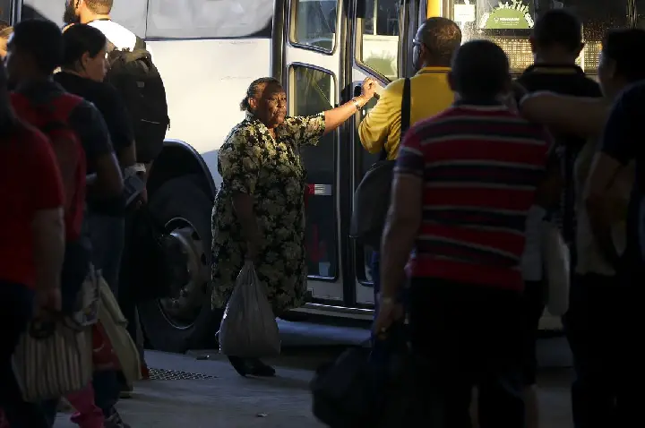 Ocupação de pessoas 60+ sobe 53% em 10 anos; ritmo supera o dos jovens