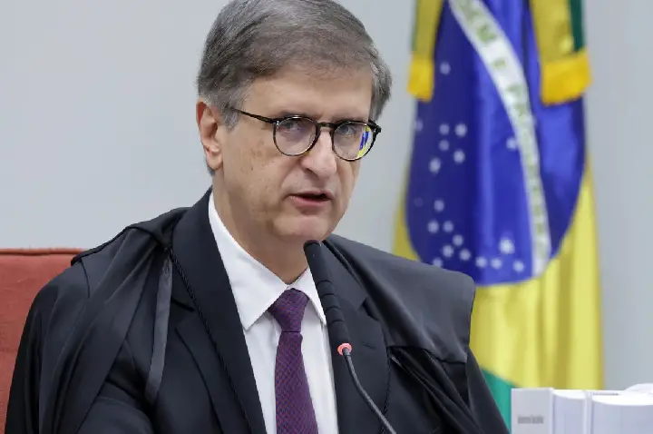 PGR repete pedido por acesso integral a dados de Vorcaro