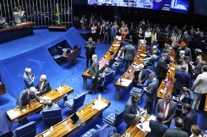 PL elege 19 senadores e soma 28; MDB conquista sete vagas e PT, seis