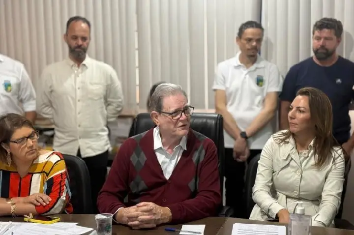 Prefeito de Ibiporã assina ordem de serviço  para reformar e ampliar sede do CRAS