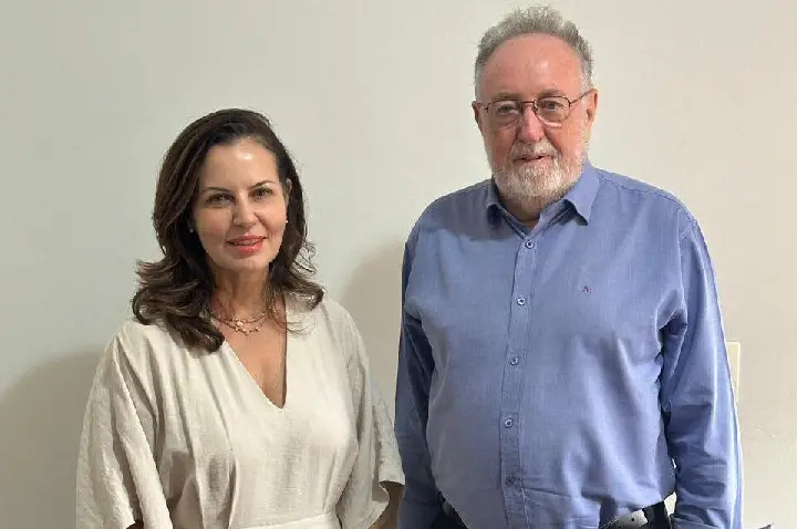 Projeto institui Dia Estadual da Saúde Bucal e homenageia criador da Bebê Clínica da UEL