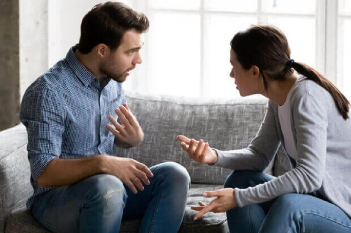 Relacionamento Tóxico: 5 Sinais que Você Está Ignorando (e Como Sair)