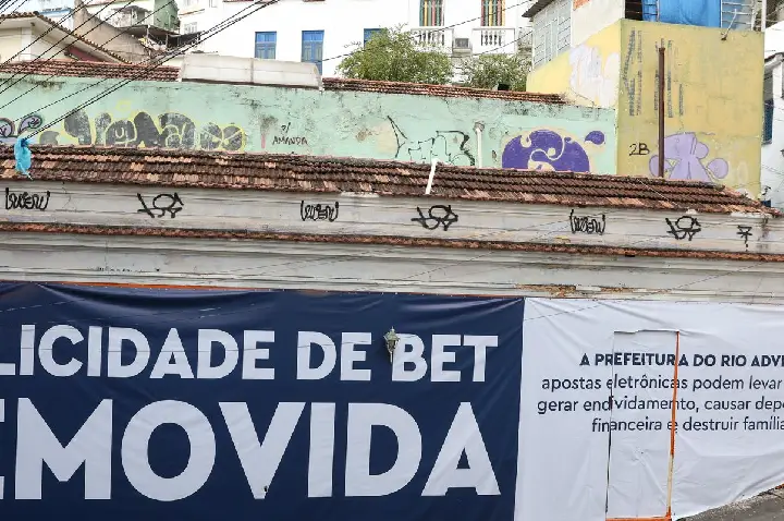 Saiba como as bets adoeceram e endividaram os brasileiros