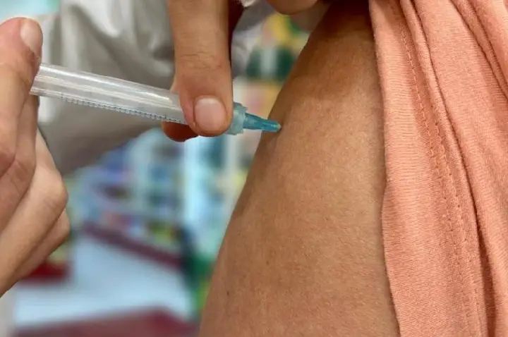 Saúde de Ibiporã aplicou mais de 700 doses de vacinas no sábado