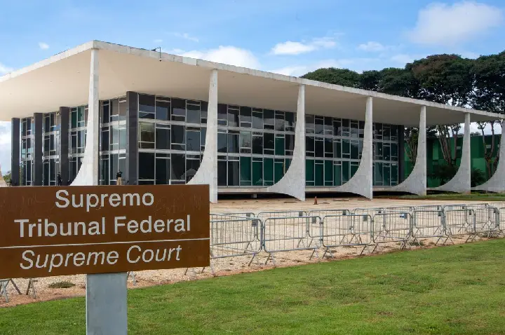 STF suspende julgamento de lei que proíbe jogos de azar