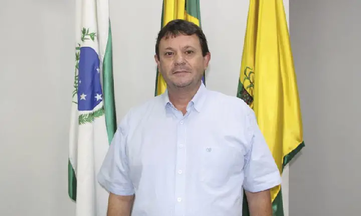 Vereador Pedro Chimentão usa tribuna para discurso vago na véspera da eleição e vira alvo de críticas em Ibiporã