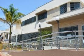 Aglomerações, falta de médico, e fila de pacientes. É o caos da competência!