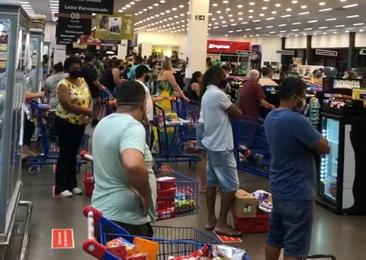 Fiscalização e fechamento da feira aborrece comerciantes de Ibiporã