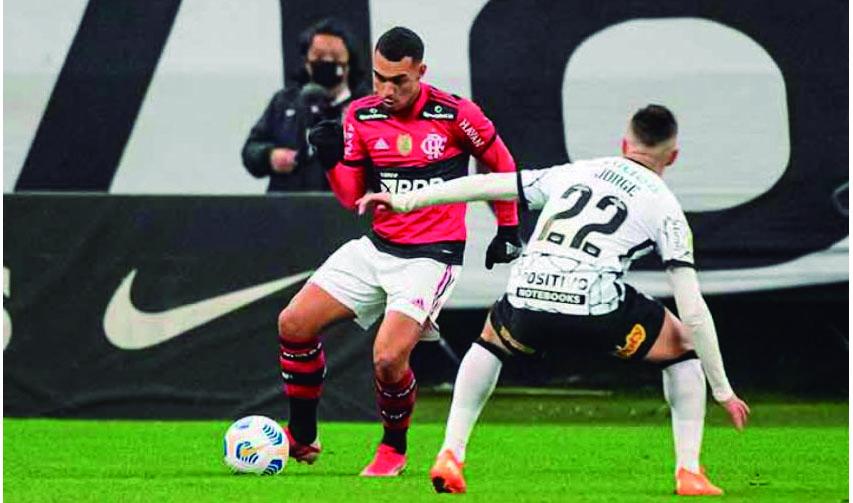 Corinthians completa sétima partida sem vitória como visitante e amplia 'freguesia' contra o Fla no Maracanã