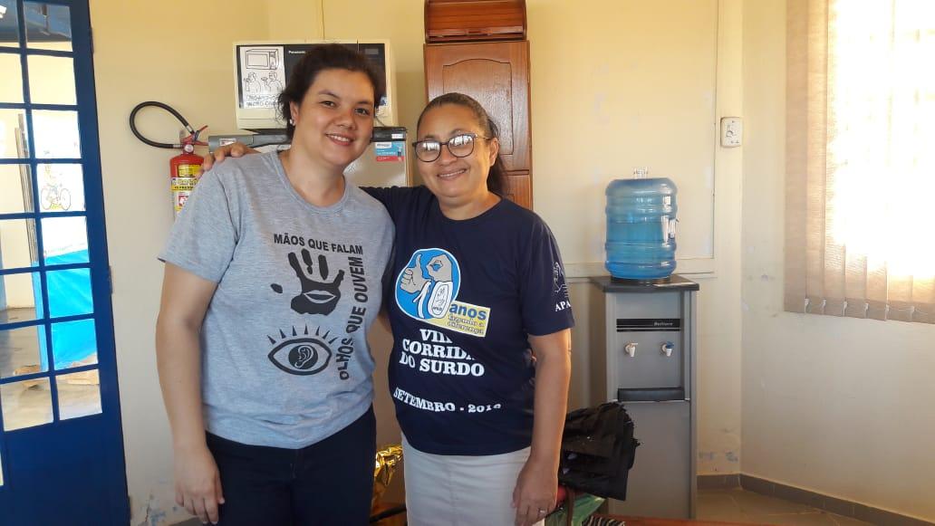 Câmara concede comenda “Pax et Labor” à Professora de Libras  de Ibiporã