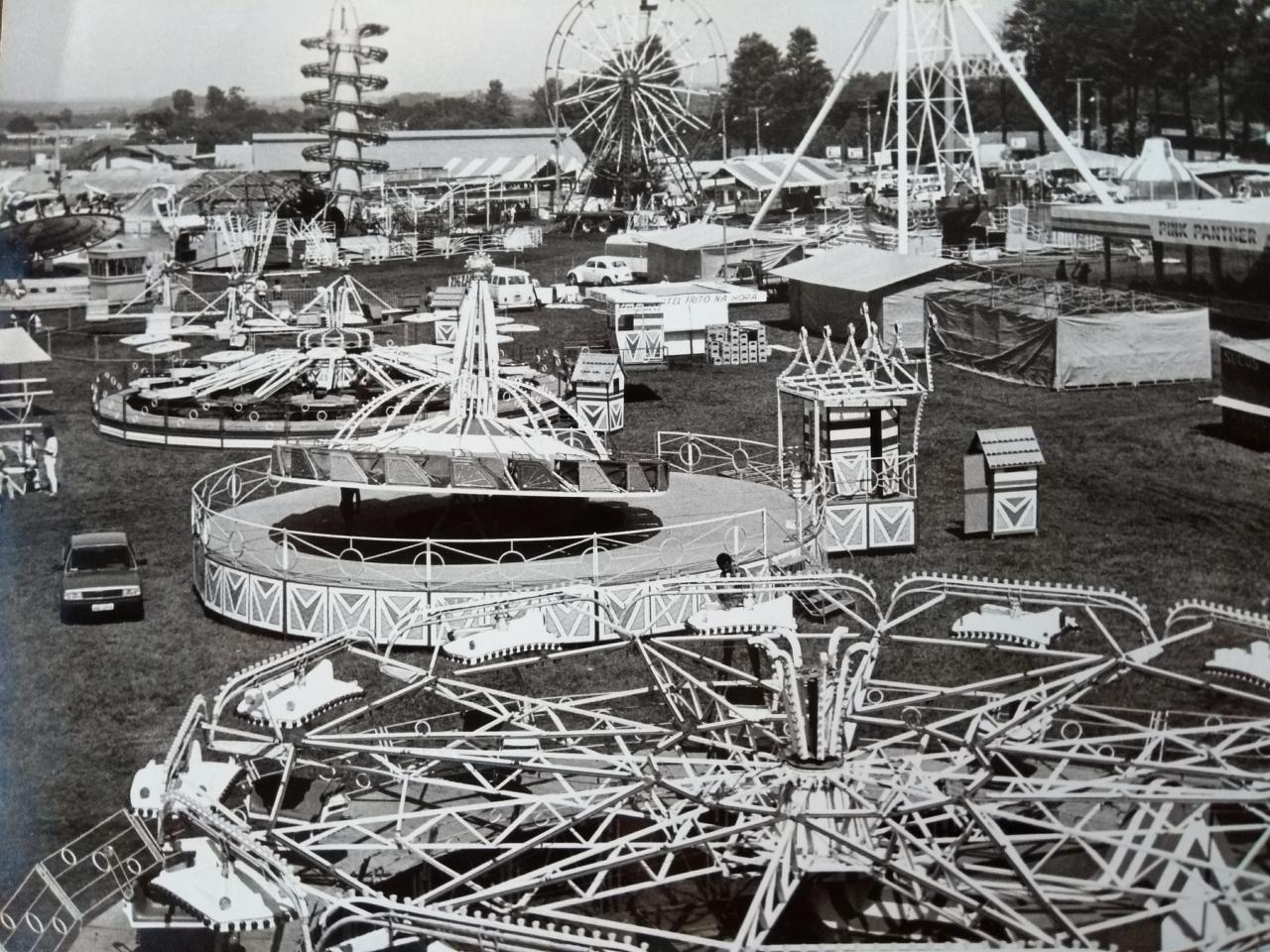 Há 26 anos, a Folha Regional cobria a 36a. Exposição de Londrina