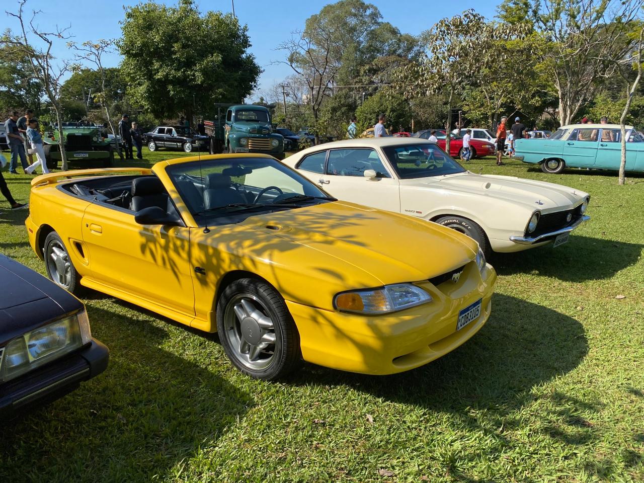 Encontro de Carros Antigos é atração de final de semana no Igapó