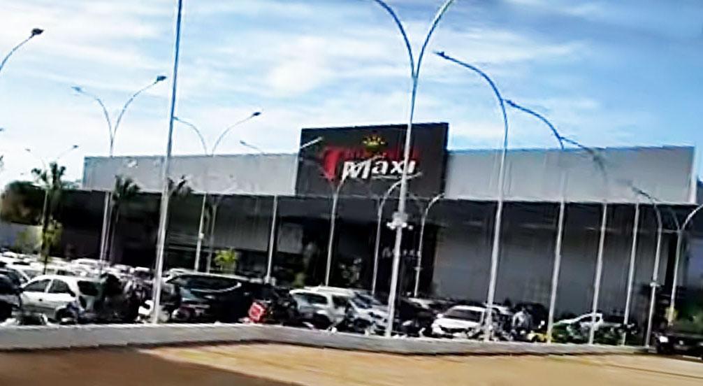 Indicação de vereador pede redutor de velocidade em frente ao Tonhão Supermercado