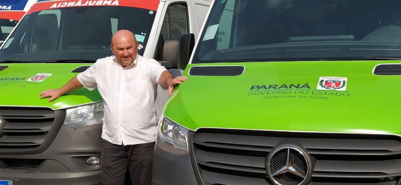 Deputado entrega duas ambulâncias e tubulação de concreto para Conjunto Marajoara