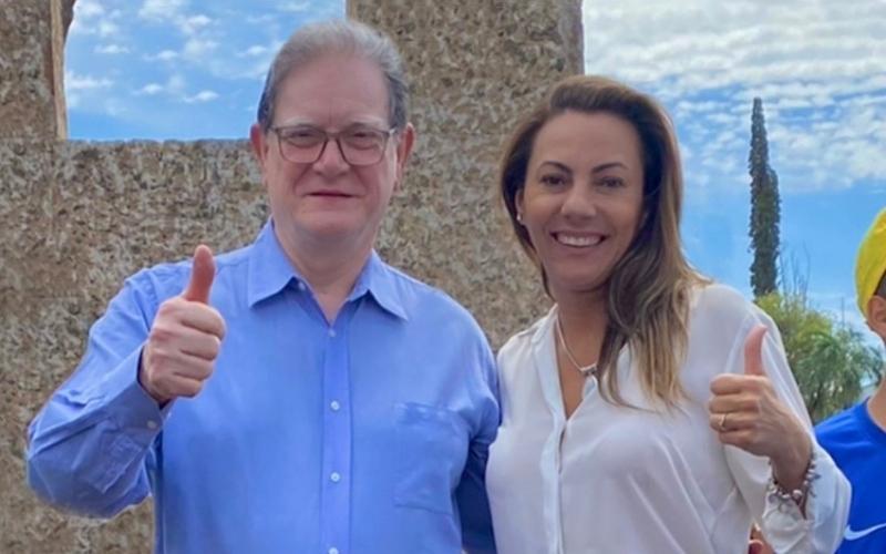 Vice-prefeita Mari de Sá deve assumir interinamente a Prefeitura de Ibiporã, de 09 a 15 de janeiro.