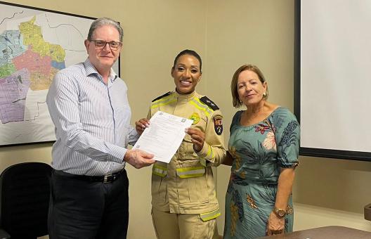 Prefeito José Maria recebe militares do Corpo de Bombeiros para alinhamento de ações preventivas no município