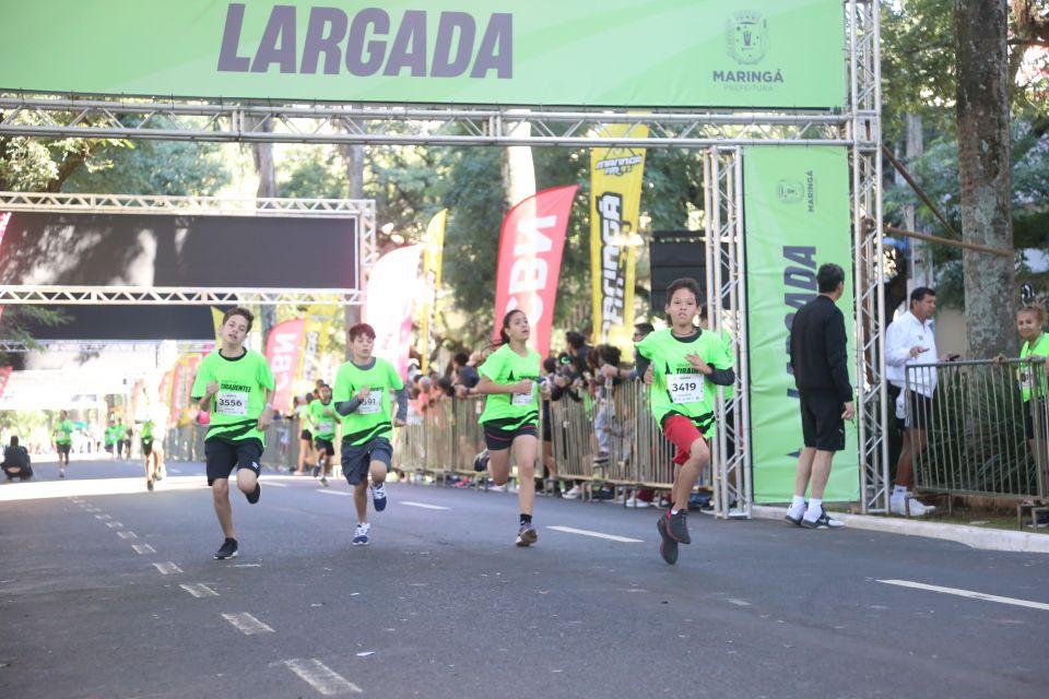 Atletas de Ibiporã participam de tradicional prova de rua realizada em Maringá