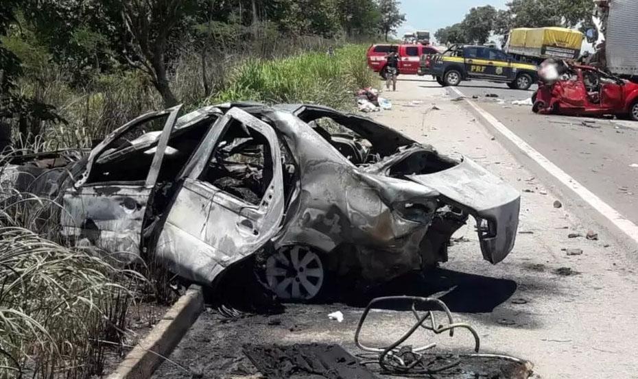 11 pessoas morreram por dia nas rodovias federais em 2023 - Folha Regional