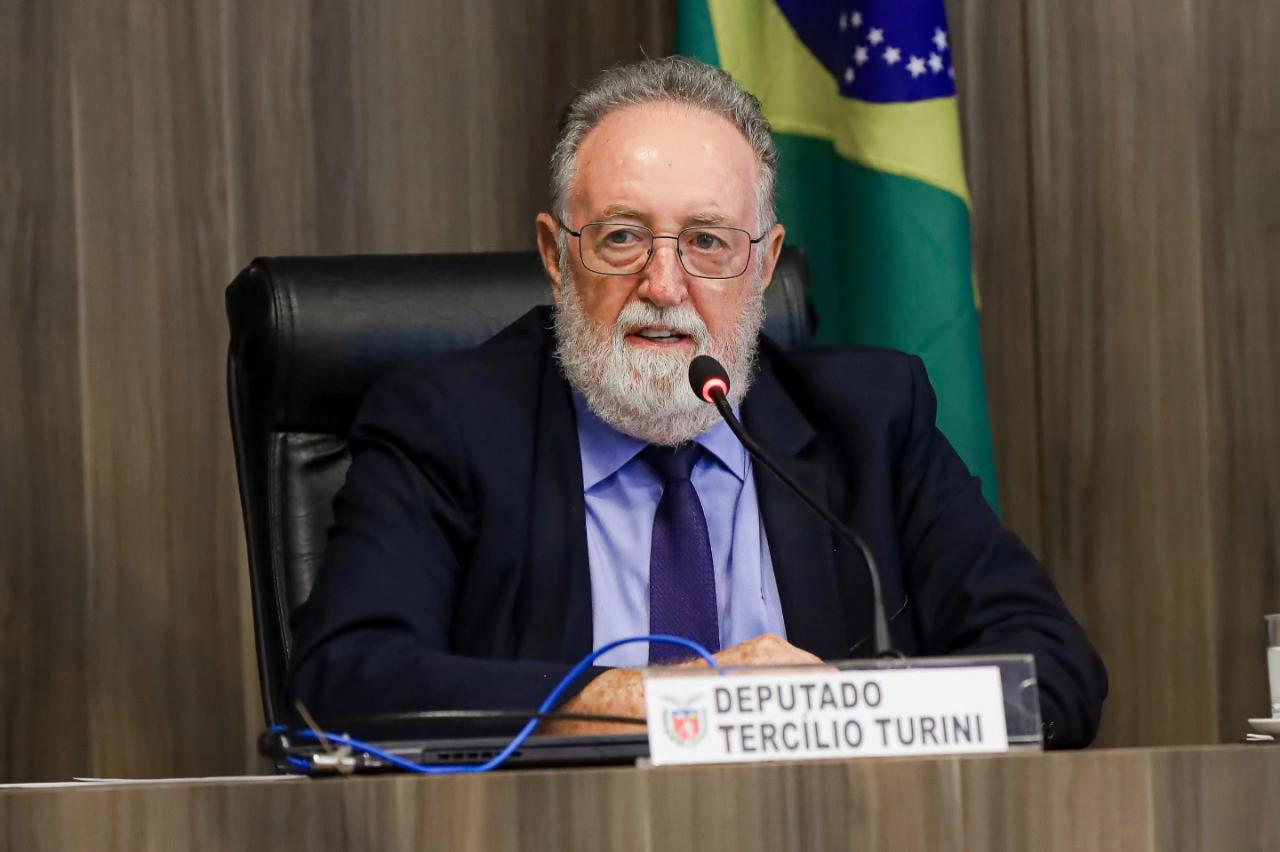Deputado defende regulamentação e distribuição na rede pública de medicamentos à base de canabidiol