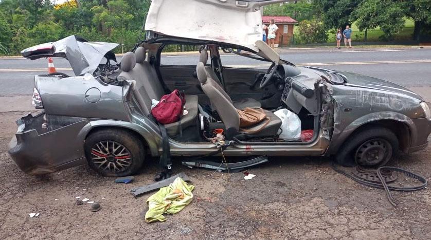 Carro de família capota na BR-369, em Bandeirantes; motorista está em estado grave