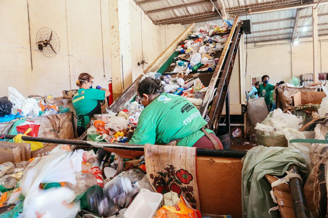 Município de Londrina deve contratar cooperativas para todas as etapas da reciclagem de resíduos
