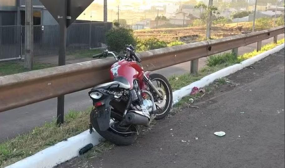 Motociclista morre após ser atingido por carro na PR-445, em Londrina
