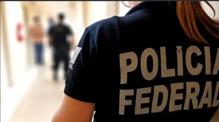 Mãe é presa suspeita de produzir e vender fotos íntimas da filha de 9 anos