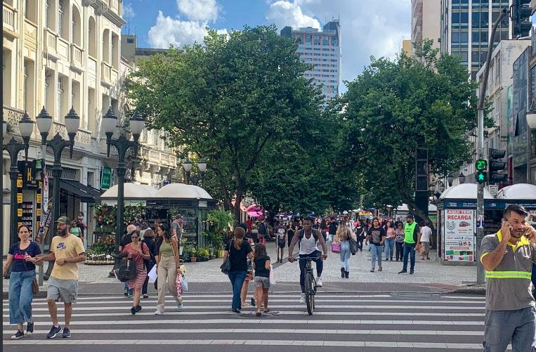 Paraná tem a quinta maior população do Brasil em 2024, diz IBGE; veja dados