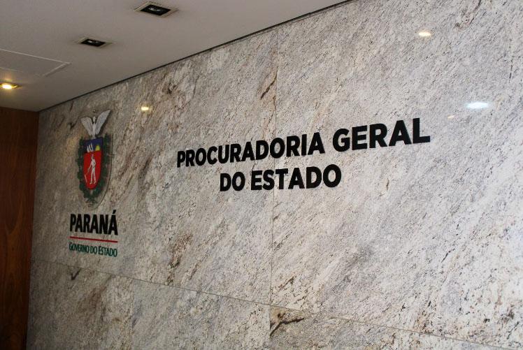 Procuradoria Geral do Estado do Paraná abre concurso público com salário de R$ 32 mil