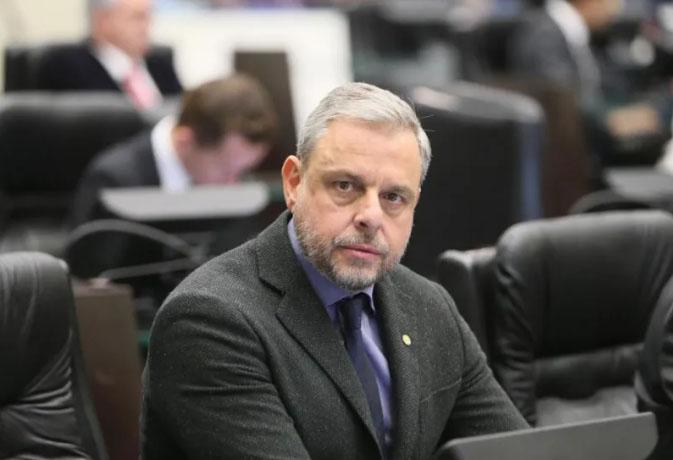 Deputado estadual Ricardo Arruda (PL) vira réu por desvio de dinheiro público, tráfico de influência e associação criminosa