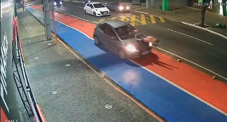 Atleta é atropelada e arremessada por carro em pista de corrida no Paraná