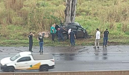Investigadora e escrivão da Policia Civil,  morrem em grave acidente ainda à pouco entre Uraí e Cornélio Procópio