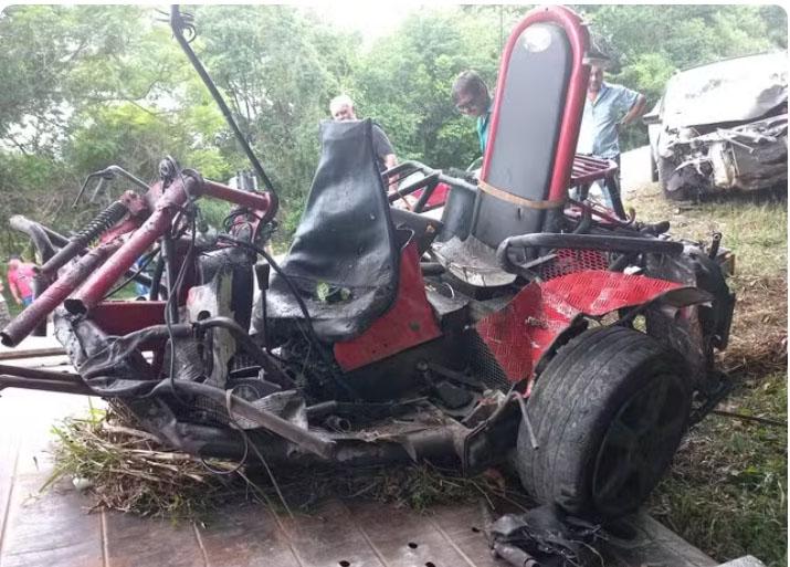 Idoso que pilotava triciclo morre em batida contra carro no Paraná