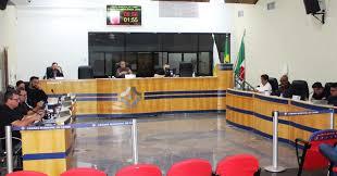 Vereadores aprovam pagamento de 13º salário para prefeito e vice de Cambé