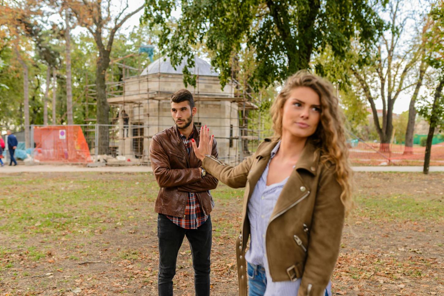 Por que o “Ghosting” É Tão Comum nos Relacionamentos Modernos