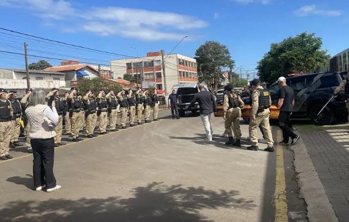 Policia Militar morta em acidente, é cremada em cerimônia com Honras Militares em Londrina