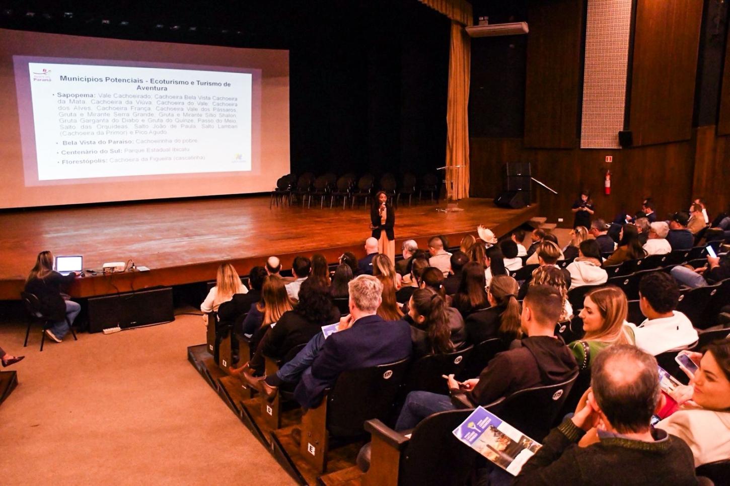 Ibiporã sedia lançamento de importante projeto de desenvolvimento do turismo regional 