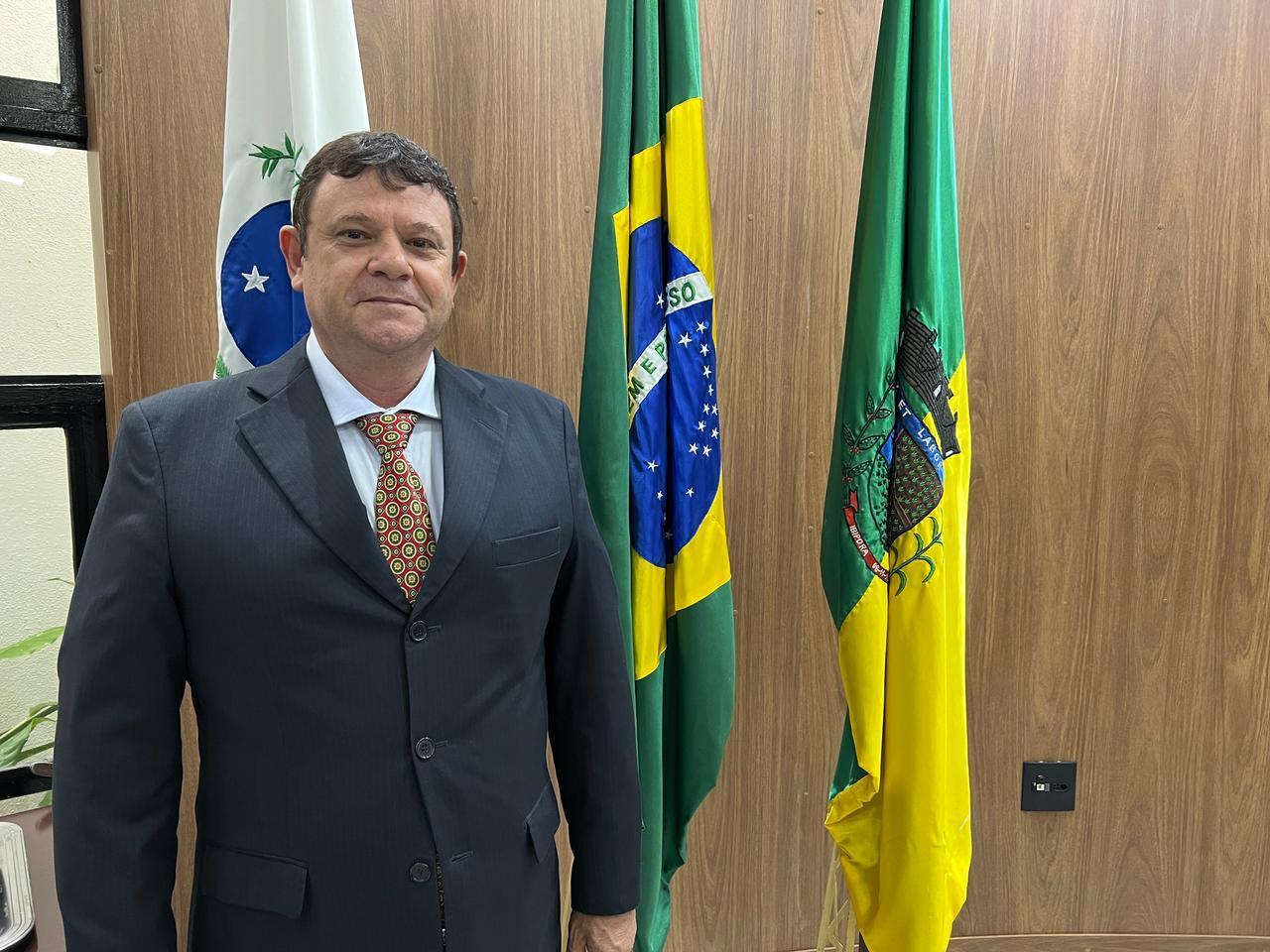 Vereador pede faixa de travessia elevada na avenida Paraná esquina com Serafin Nunes Diniz