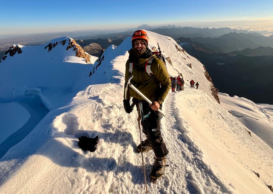 Esportista paranaense precisa de apoio para escalar as 14 maiores montanhas do mundo