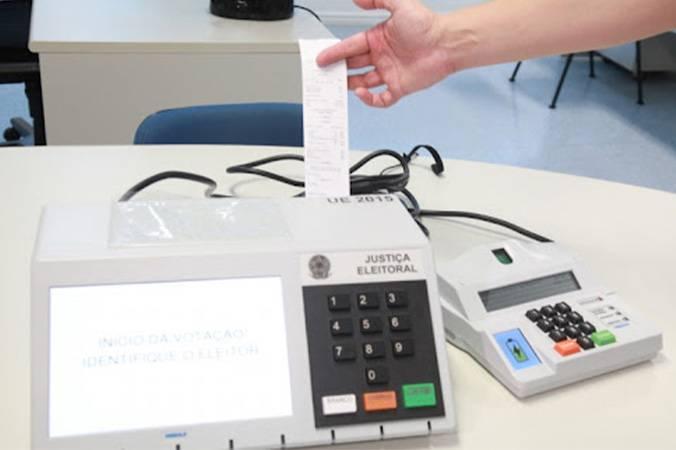 STF reafirma inconstitucionalidade do voto impresso e especialistas alertam para riscos institucionais